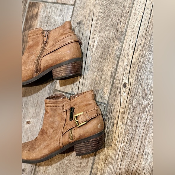 Boots​ - Picture 8 of 10